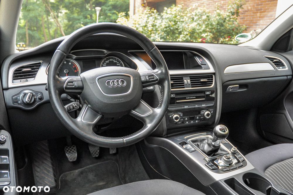 Audi A4 Avant - 9