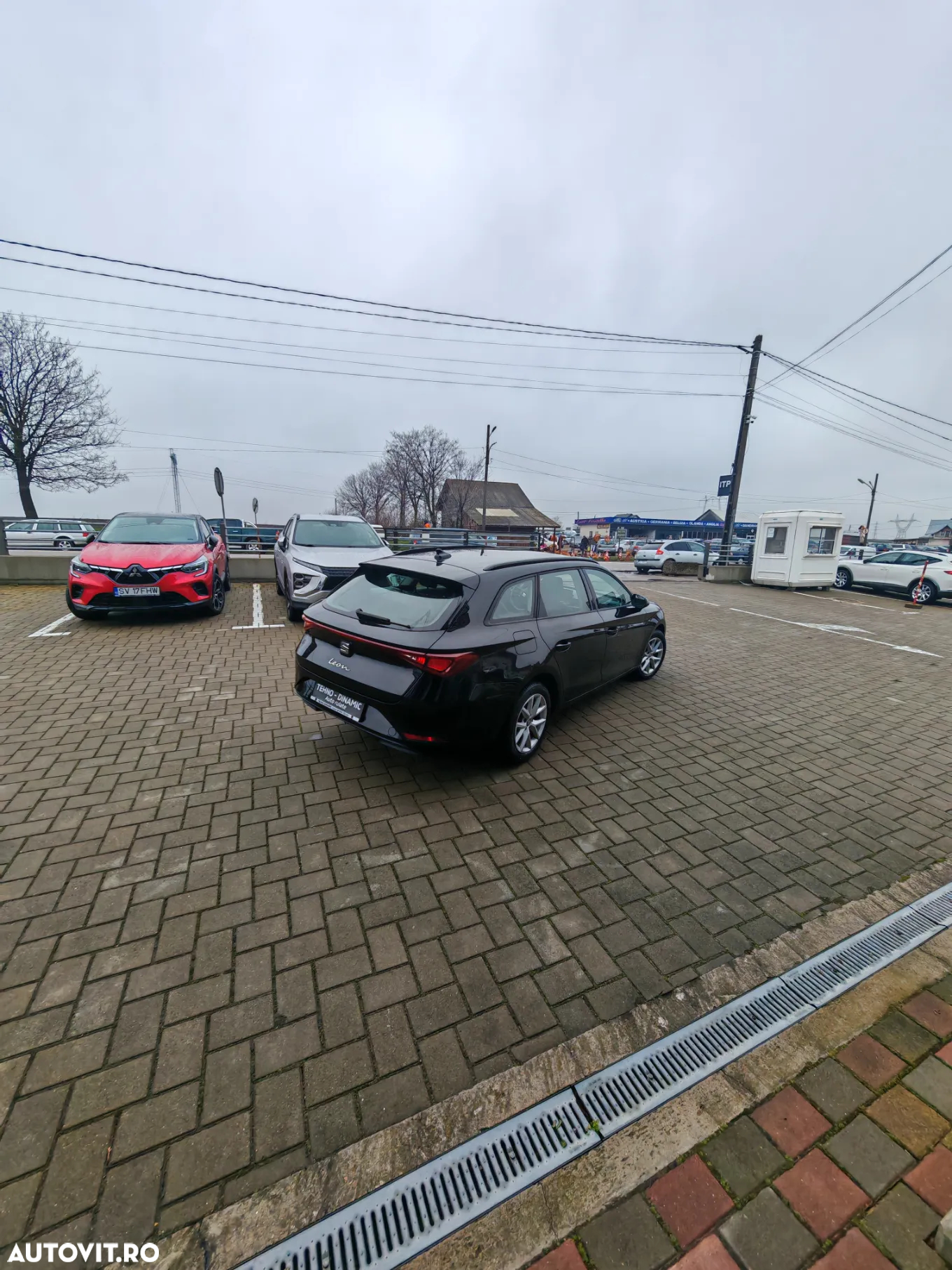 Seat Leon Sportstourer 2.0 TDI DSG Style - 11
