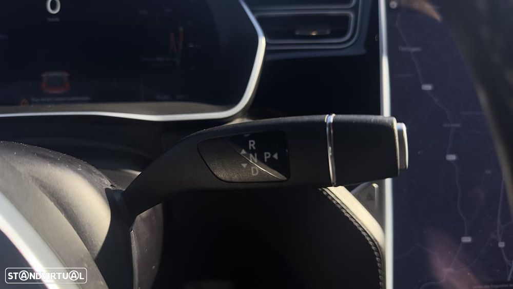 Tesla Model S 85D - 21