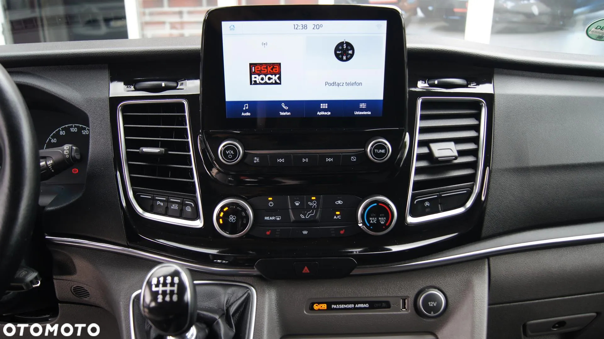 Ford Tourneo Custom 2.0 EcoBlue L1 Titanium X - 19