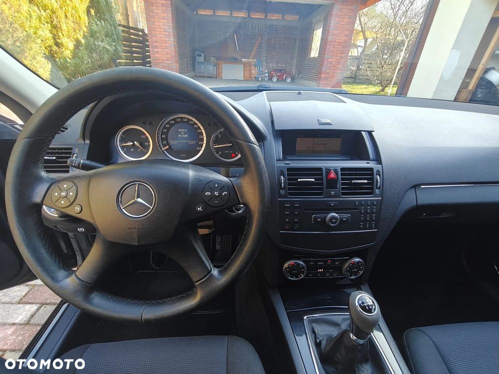 Mercedes-Benz Klasa C 200 CDI DPF Classic - 8