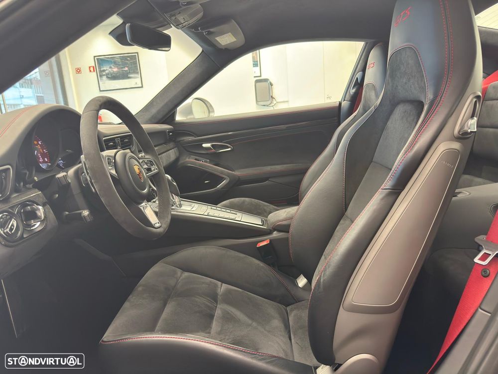 Porsche 911 (991) Carrera 4 GTS PDK - 22