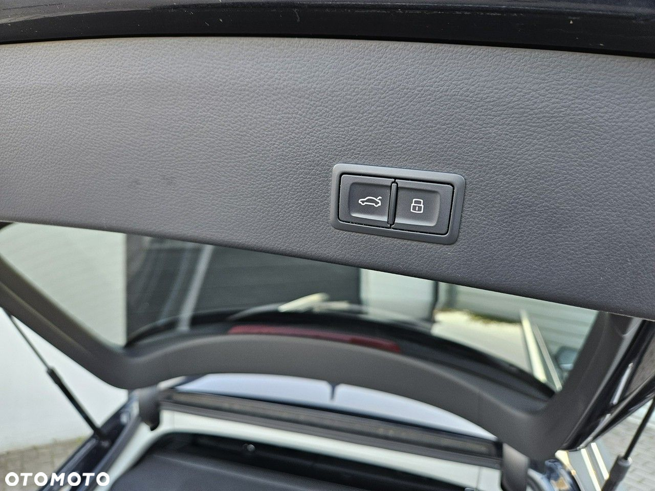Audi A6 Avant 2.0 TDI Ultra DPF S tronic - 27