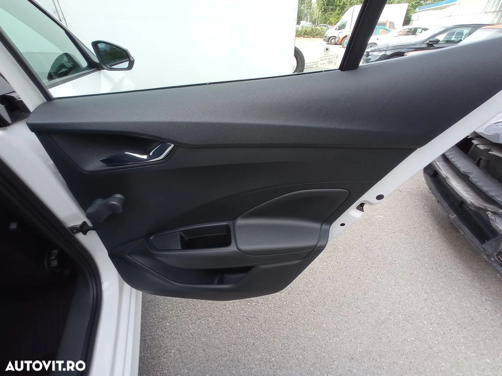 Skoda Fabia 1.0 TSI 95 CP Ambition - 25