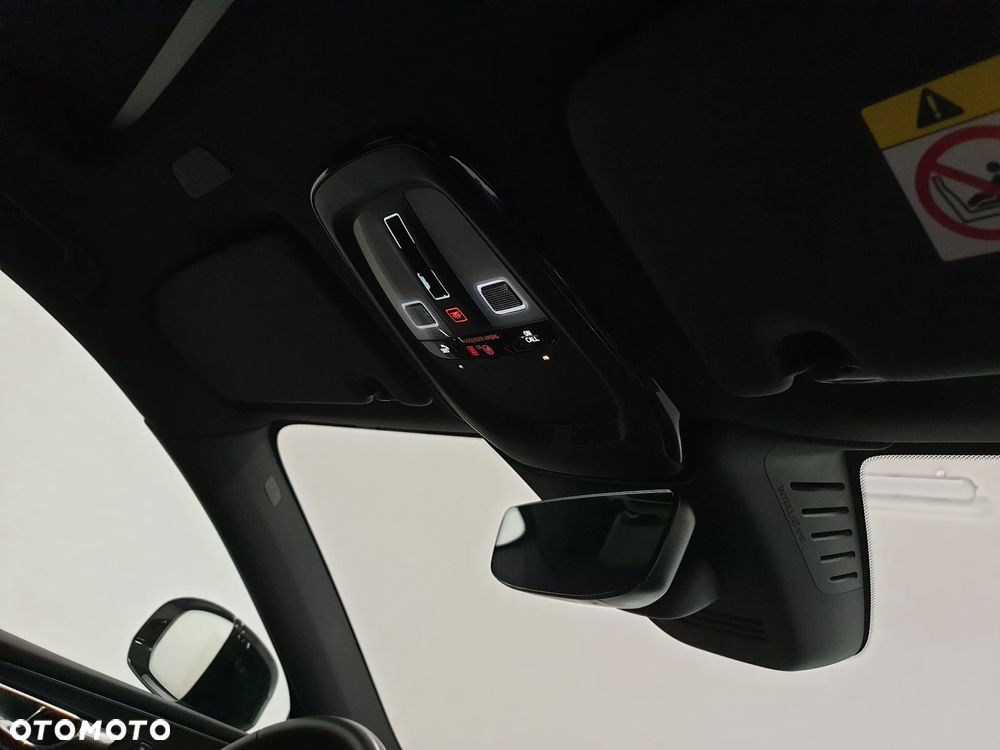 Volvo XC 60 B4 D AWD Geartronic RDesign - 34