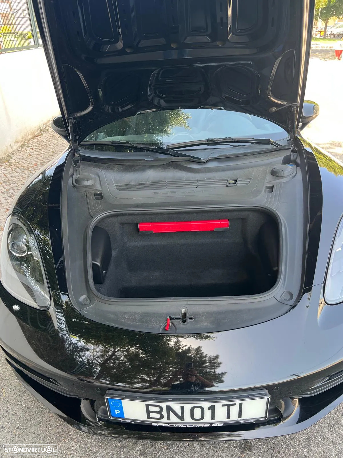 Porsche 718 Cayman - 9