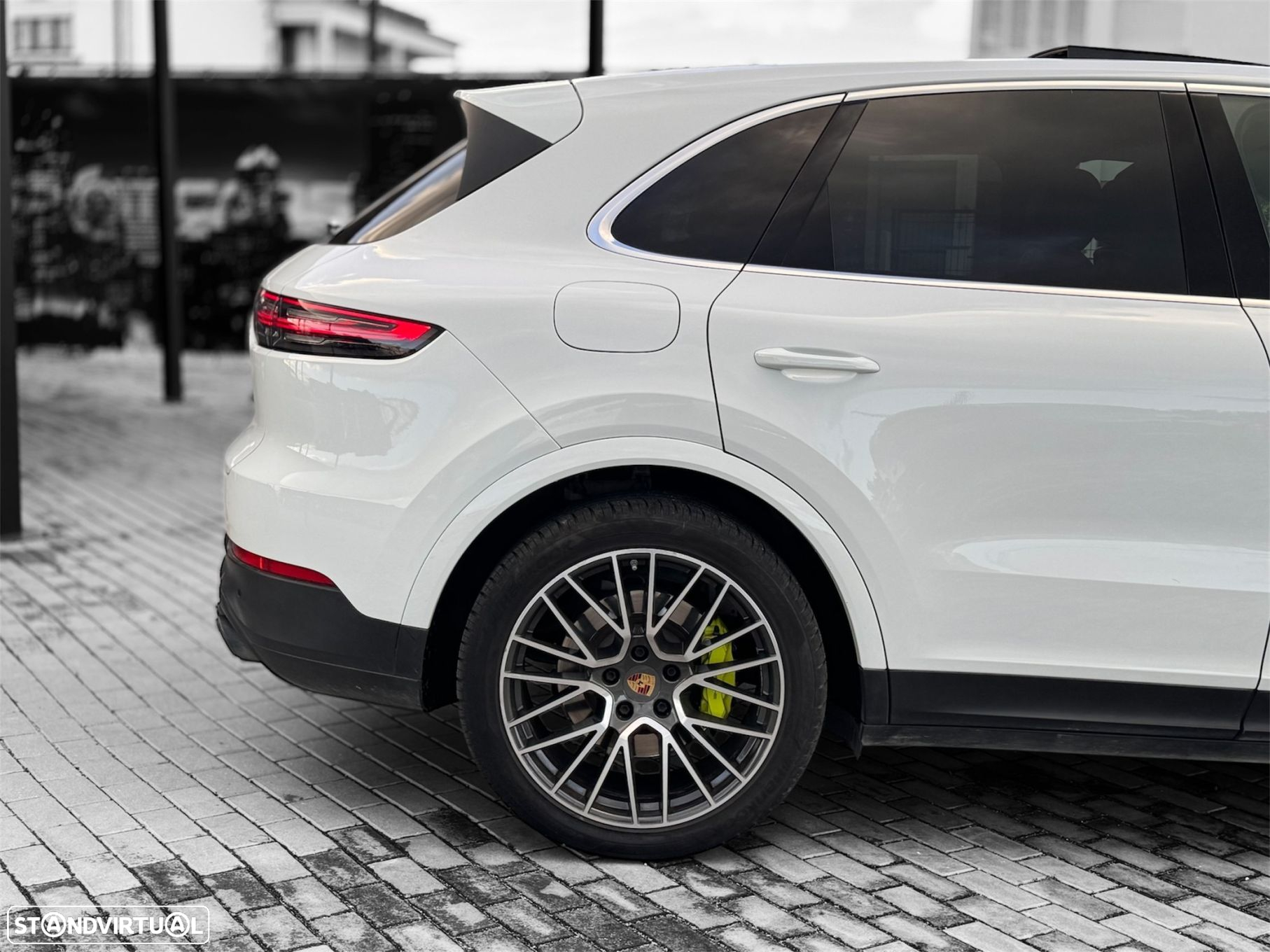 Porsche Cayenne E-Hybrid - 10
