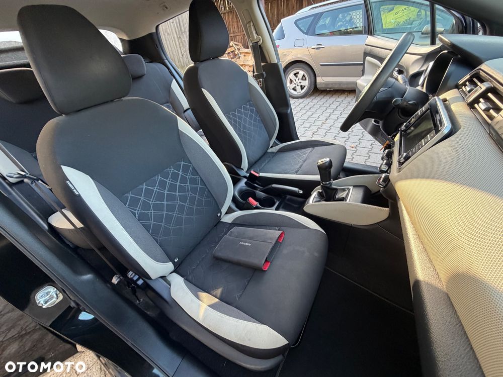 Nissan Micra 1.0 Visia Plus - 8