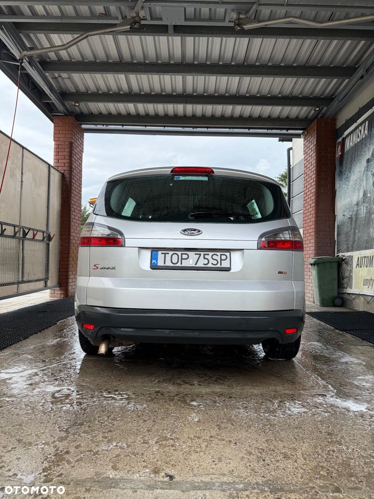 Ford S-Max - 14