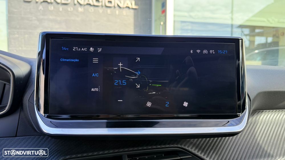 Peugeot 208 1.2 Hybrid Allure e-DCS6 - 24