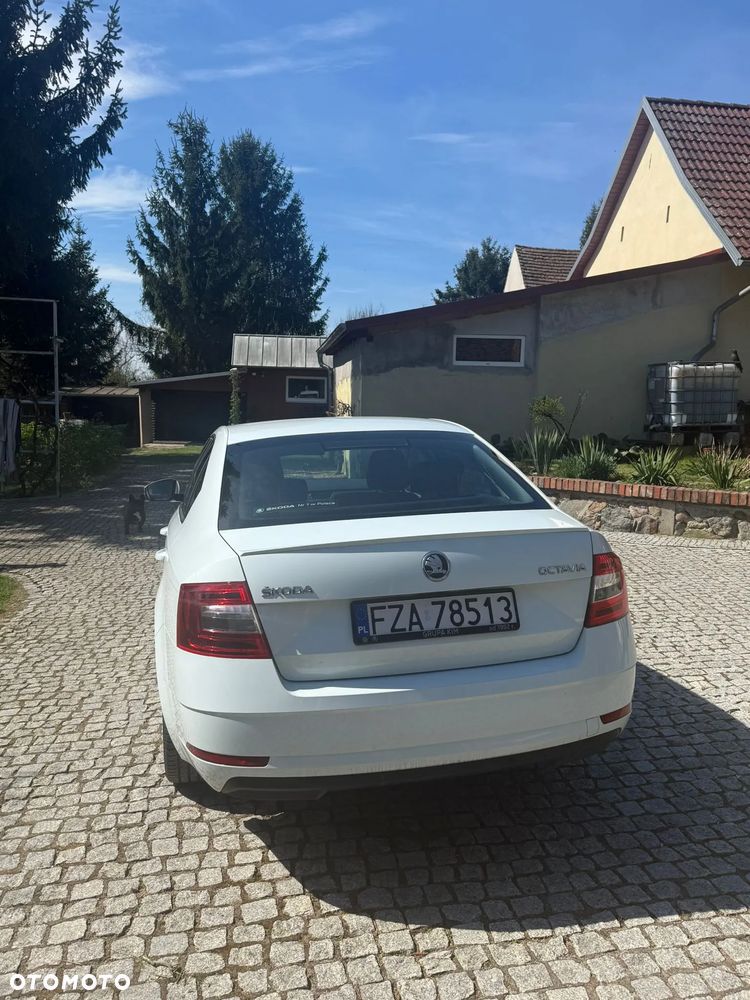 Skoda Octavia 1.5 TSI ACT Active - 3