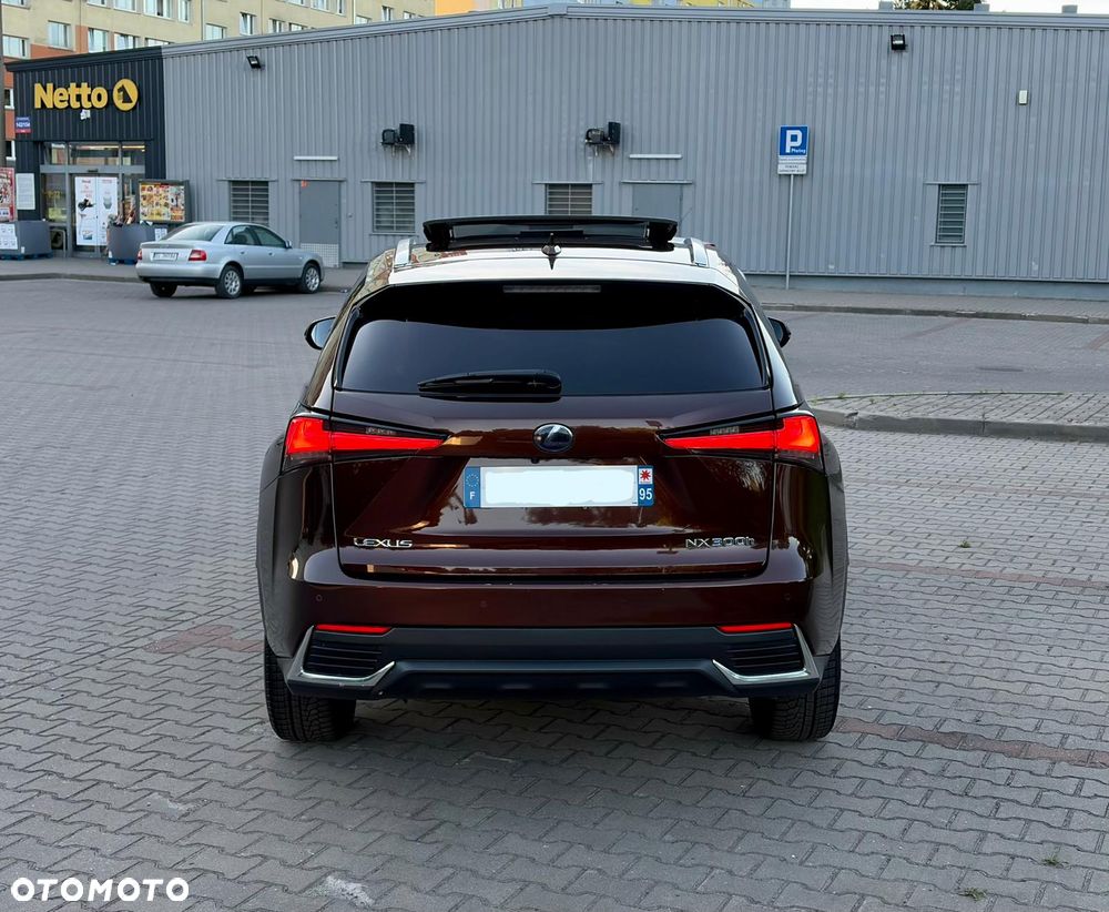 Lexus NX 300h Elite AWD - 5