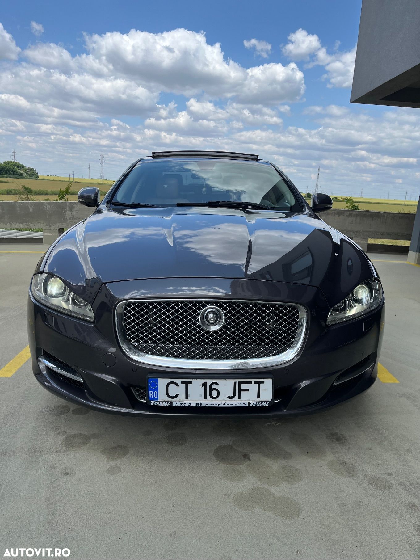 Jaguar XJ 3.0 V6 Premium Luxury Aut SWB - 1
