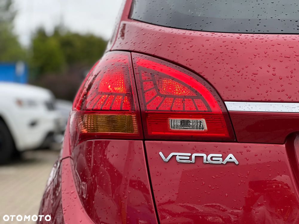 Kia Venga - 13