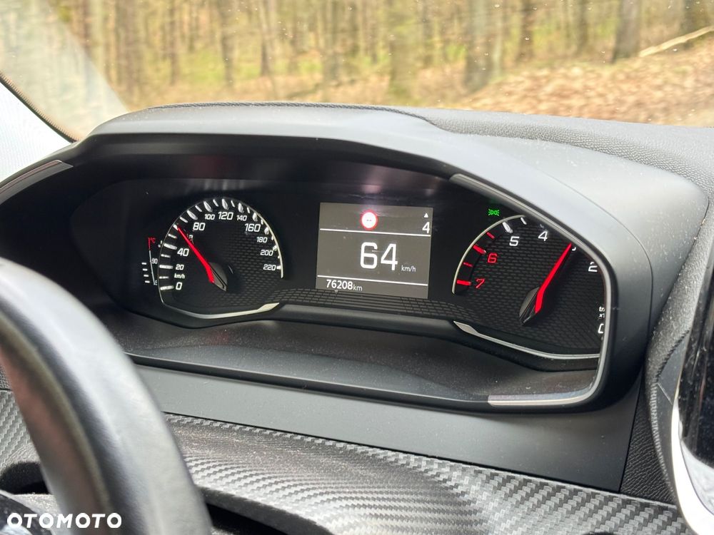 Peugeot 2008 1.2 PureTech Active Pack S&S - 13