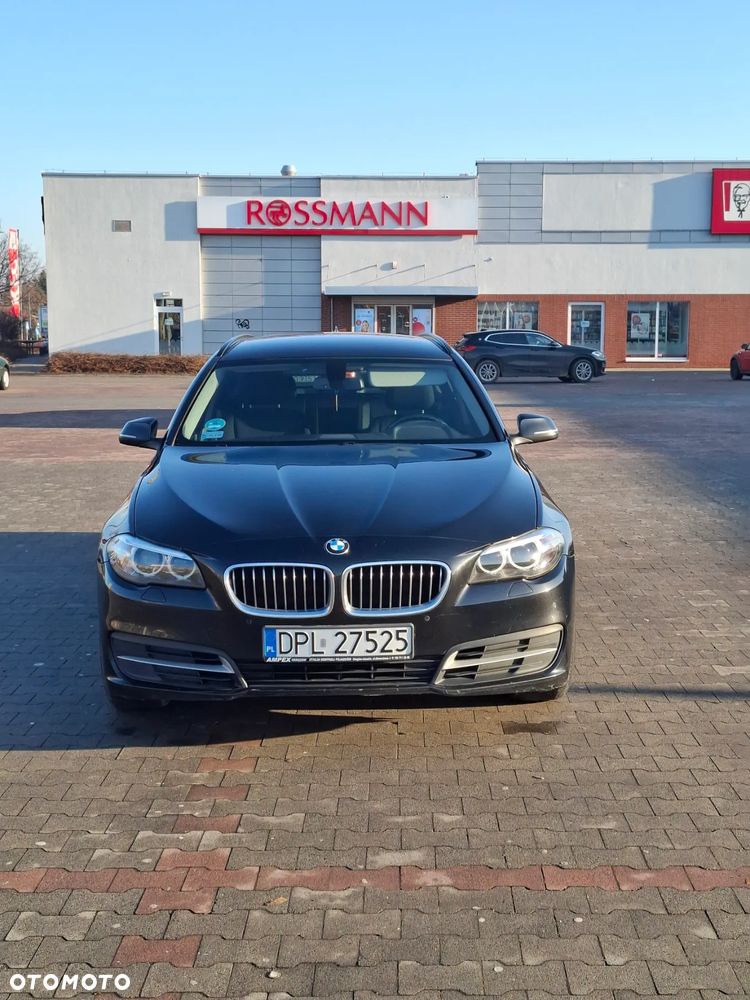 BMW Seria 5 525d - 2