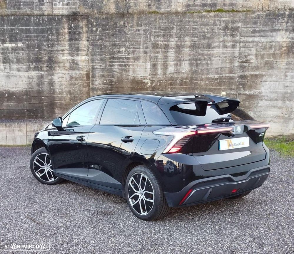 MG MG4 64 kWh Luxury - 3