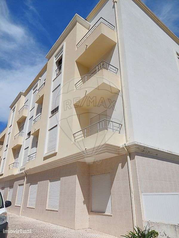 Apartamento T2 para arrendamento - Grande imagem: 2/13