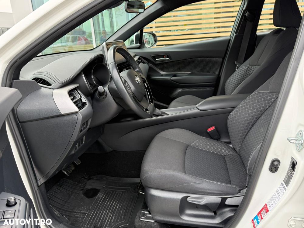 Toyota C-HR 1.8 HSD 122 CP 4x2 CVT C-enter - 13