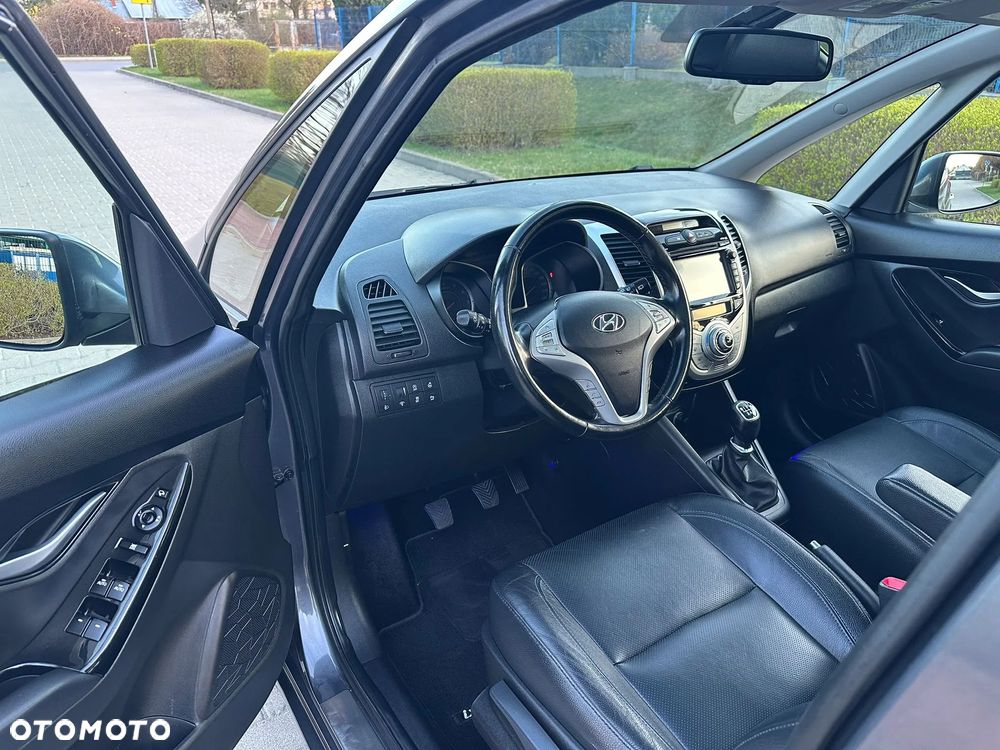 Hyundai ix20 1.6 blue YES Gold - 14