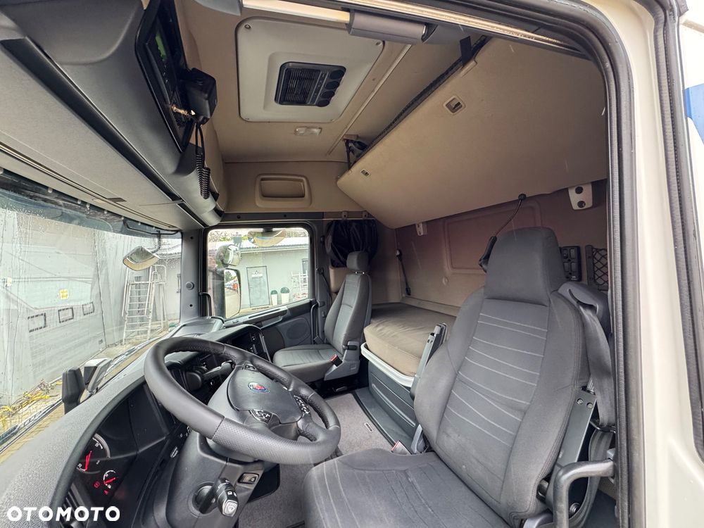 Scania R 450 KONTENER / IZOTERMA 7.45m - WINDA - 29