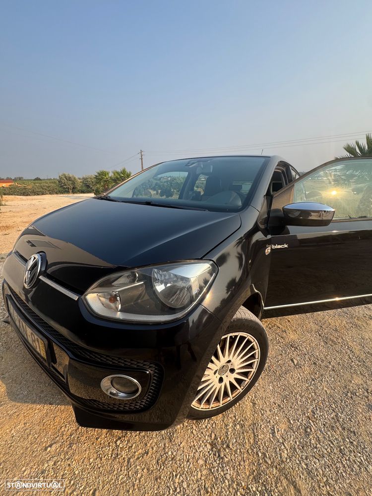 VW Up! black - 16