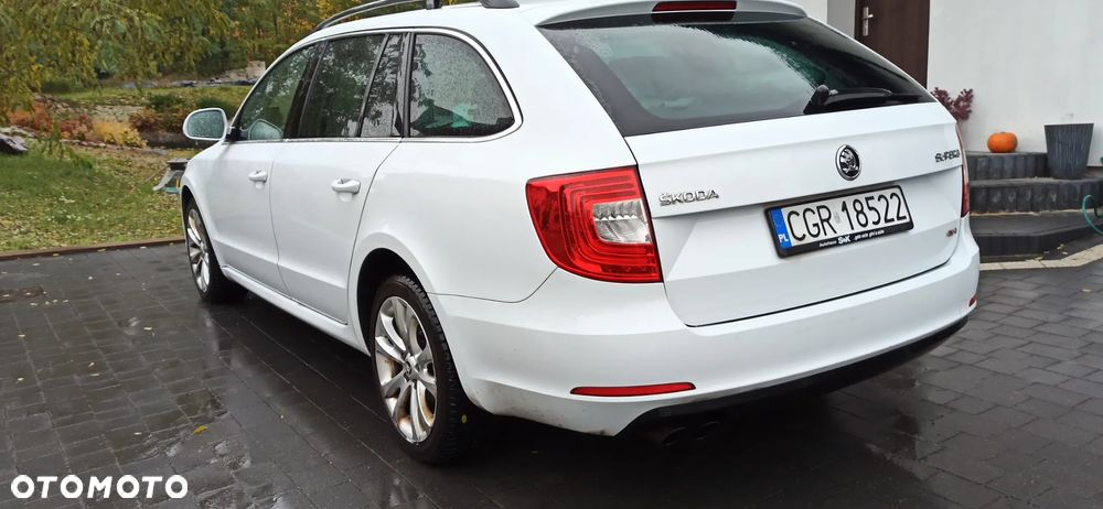 Skoda Superb 2.0 TDI 4x4 Ambition DSG - 4