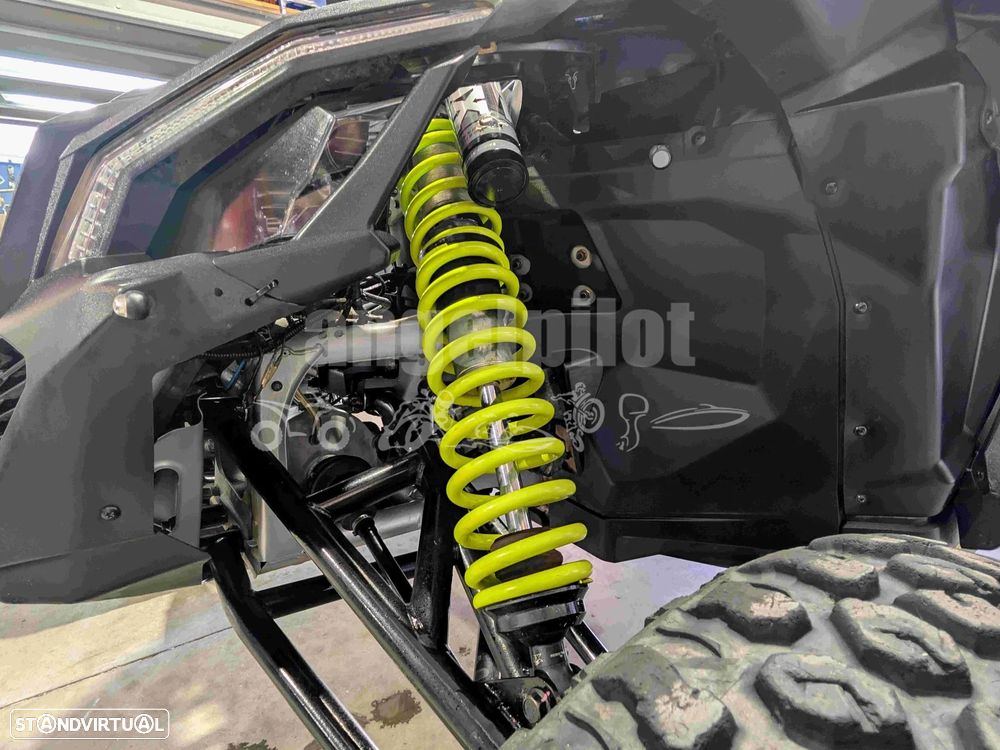Can-Am Maverick X3 RS Turbo RR - 8