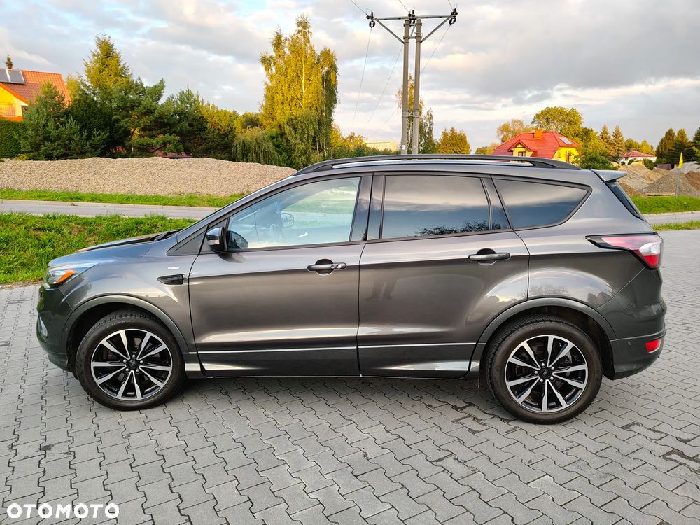 Ford Kuga 1.5 TDCi FWD ST-Line - 17