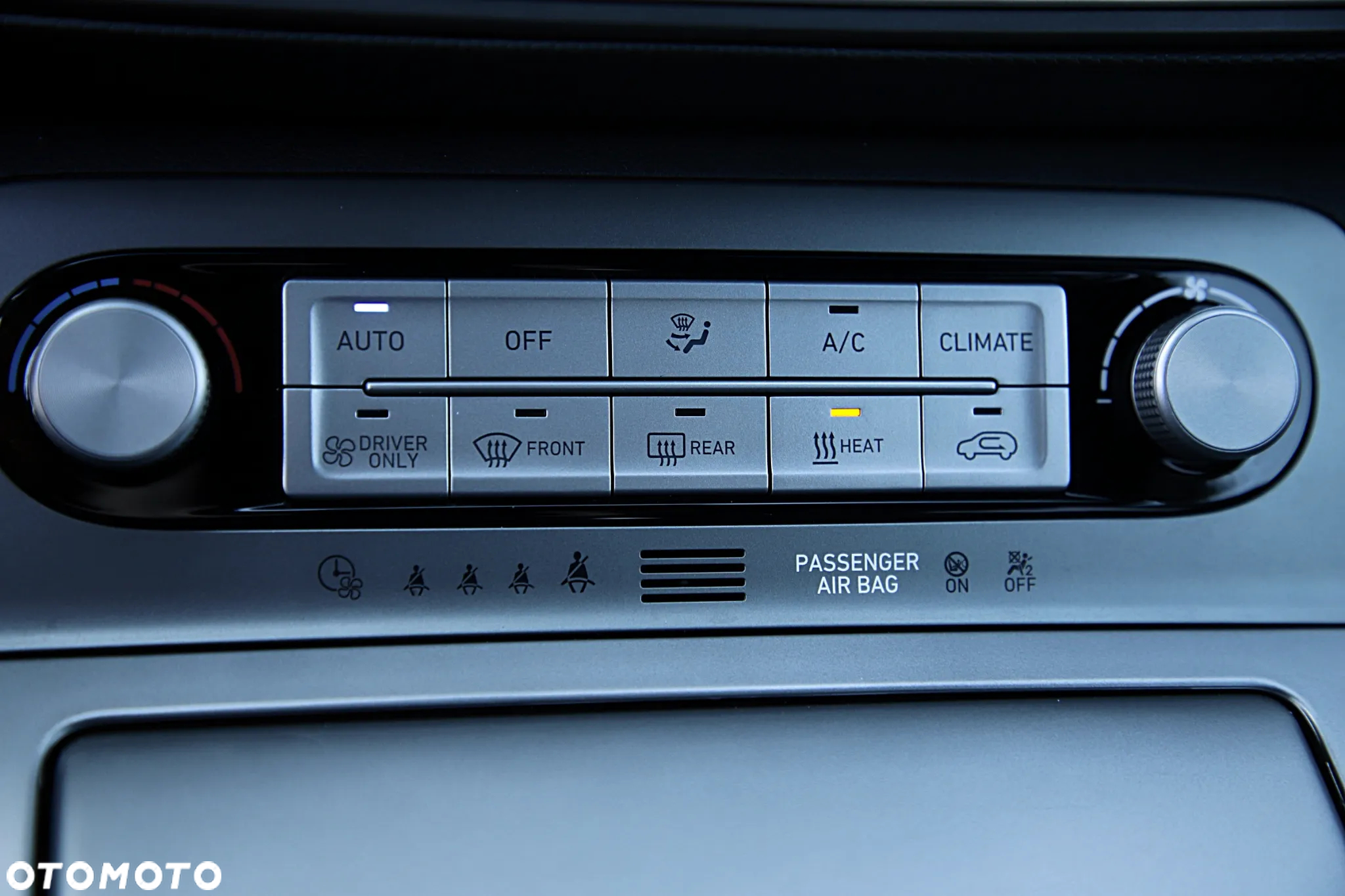 Hyundai Kona Electric 39kWh Premium - 29