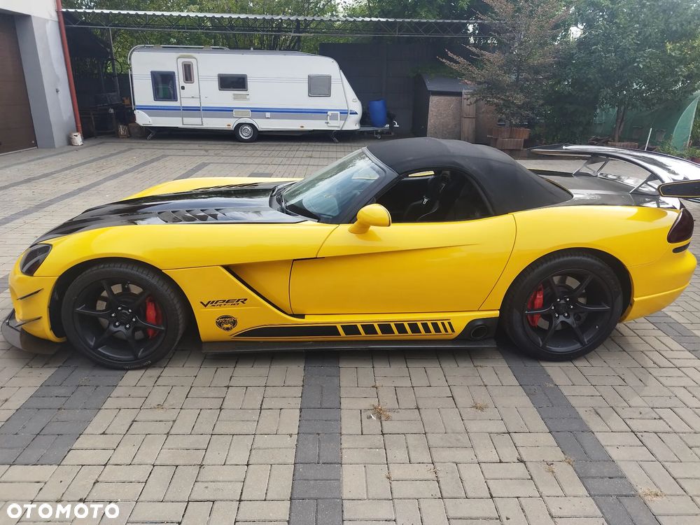 Dodge Viper - 6