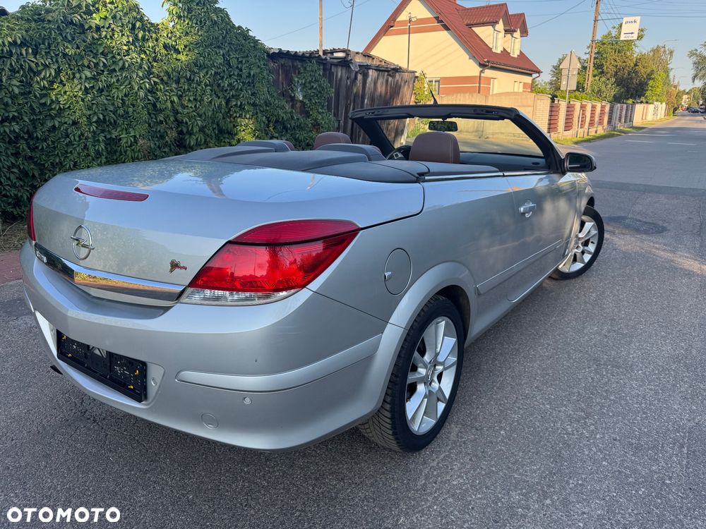 Opel Astra 1.8 Innovation 110 Jahre - 6