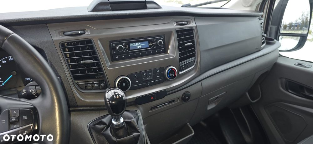 Ford Transit - 12