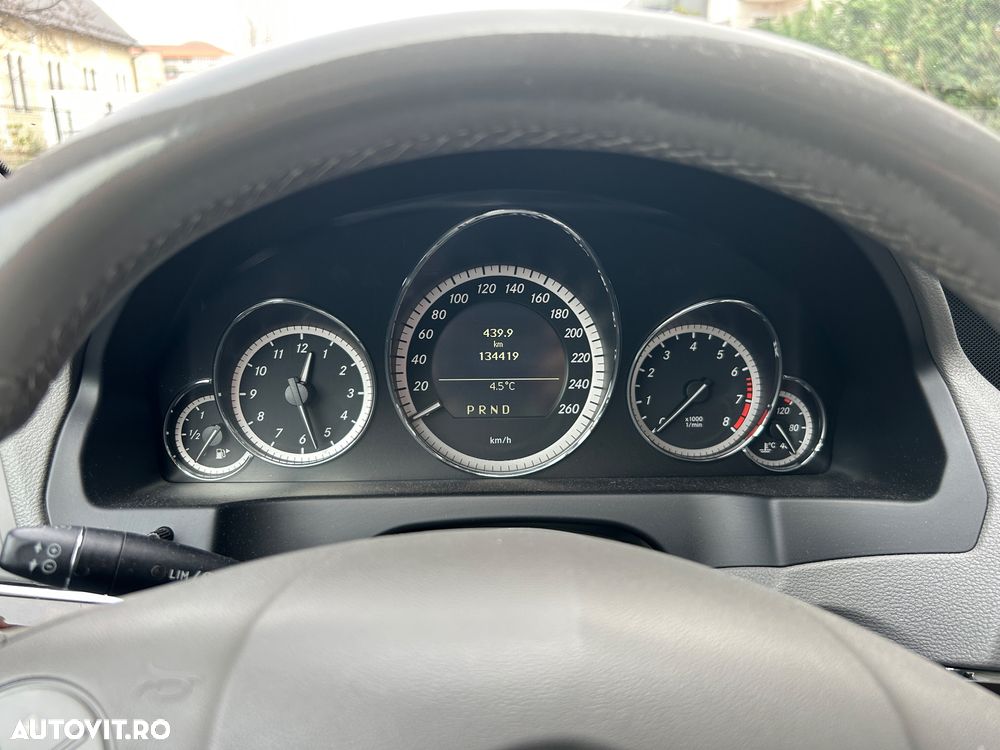 Mercedes-Benz E - 6