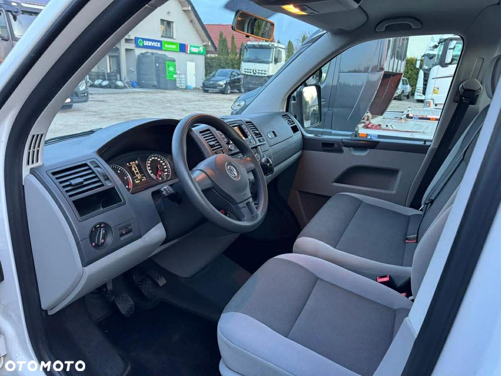 Volkswagen Transporter - 8