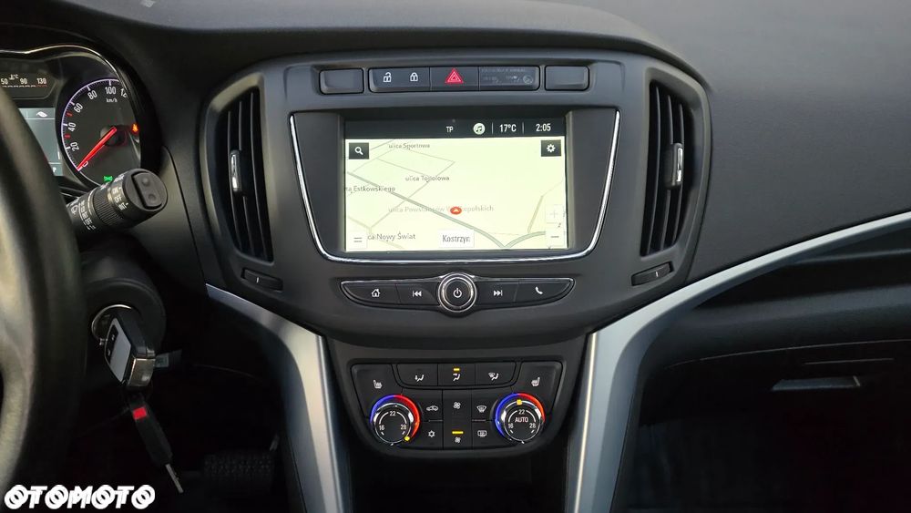 Opel Zafira - 16