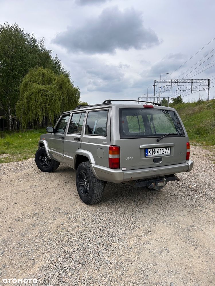 Jeep Cherokee 4.0 - 6