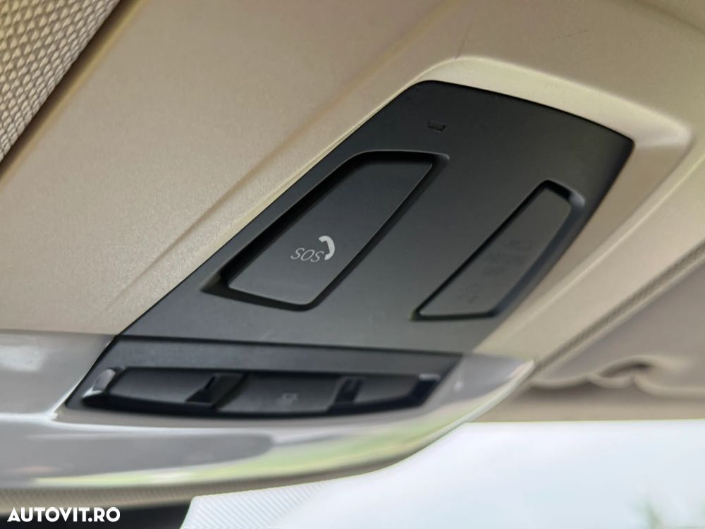 BMW Seria 3 318d xDrive - 29