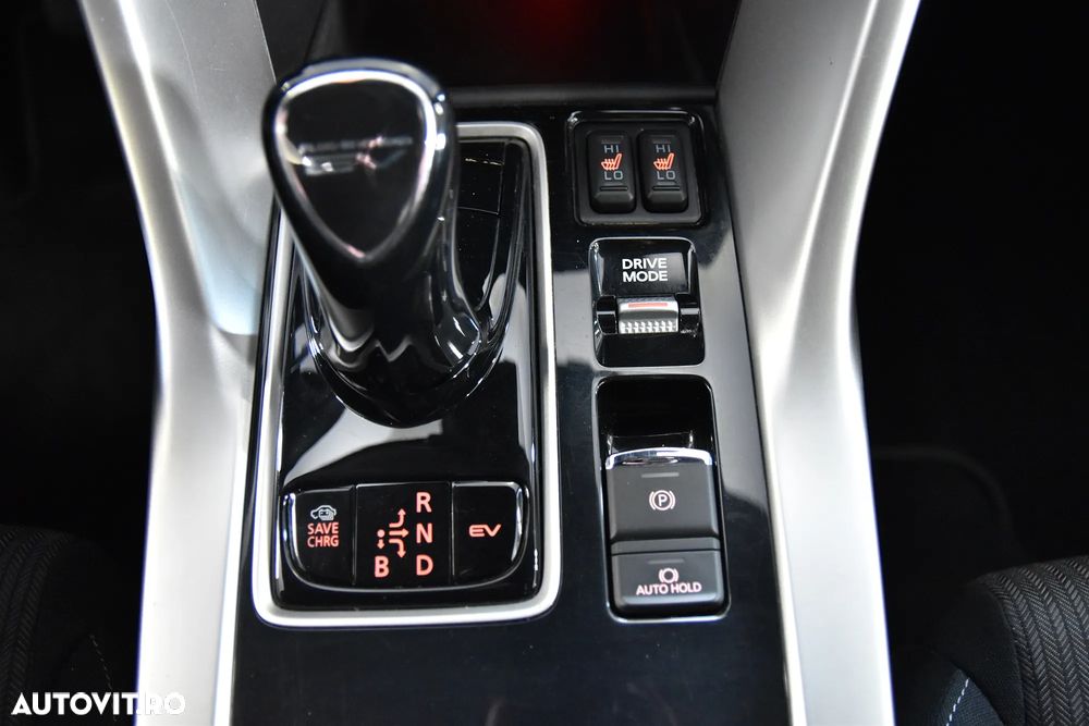 Mitsubishi Eclipse-Cross - 17