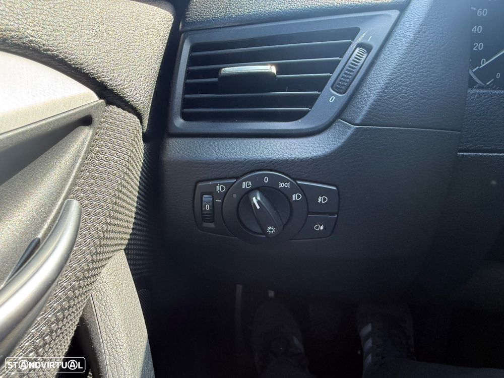 BMW X1 18 d sDrive Pack M - 22
