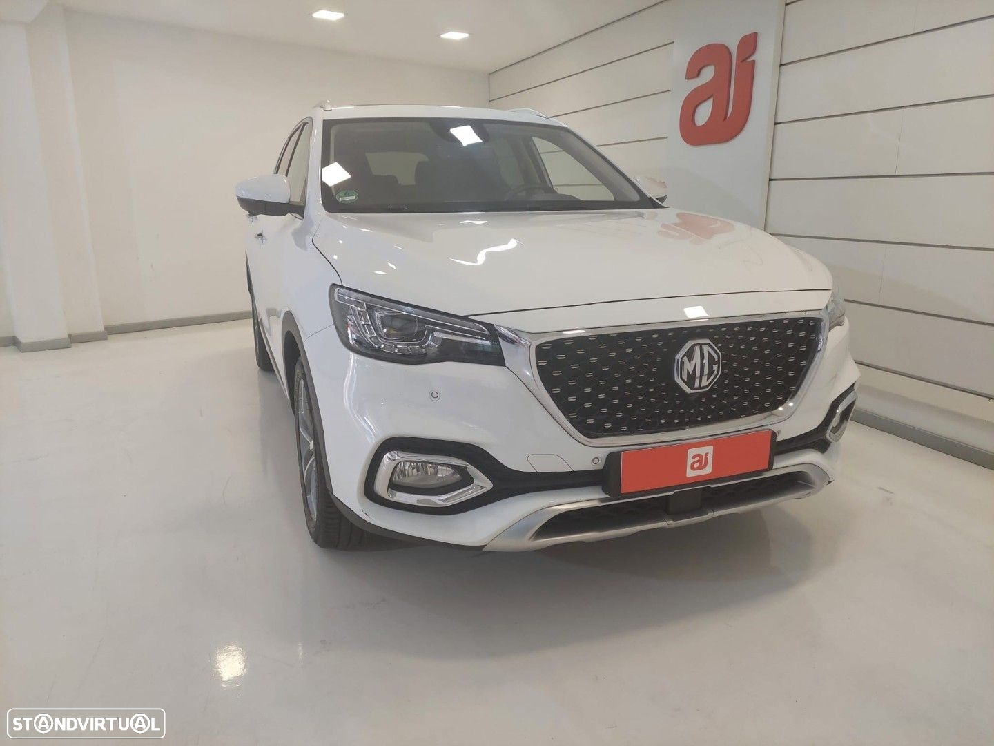 MG EHS PHEV Luxury - 2