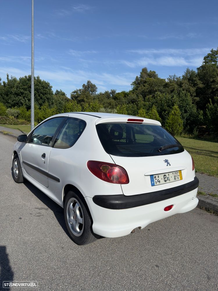 Peugeot 206 1.4 HDi XT - 2