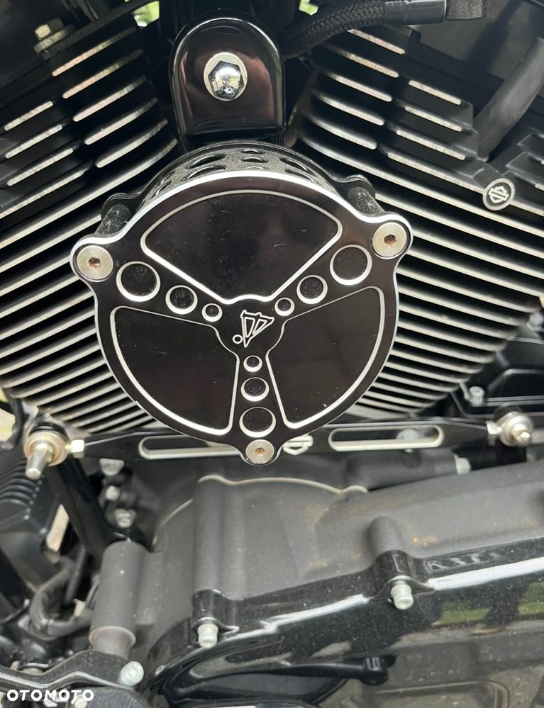 Harley-Davidson Touring Street Glide - 8