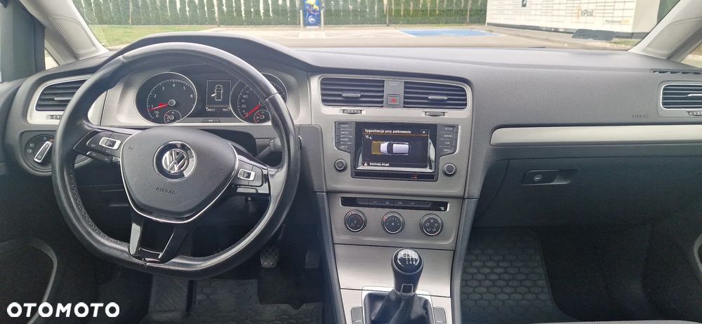 Volkswagen Golf VII 1.2 TSI BMT Comfortline - 16