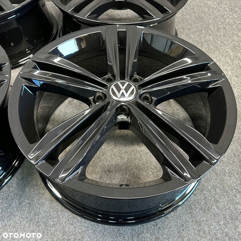KOMPLET FELG VW T-ROC 2G 2GA 2GA601025G SEBRING 18” 18 - 4