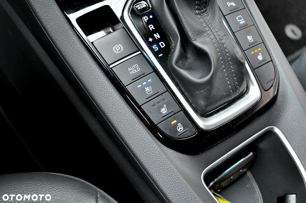 Hyundai IONIQ hybrid Premium - 29