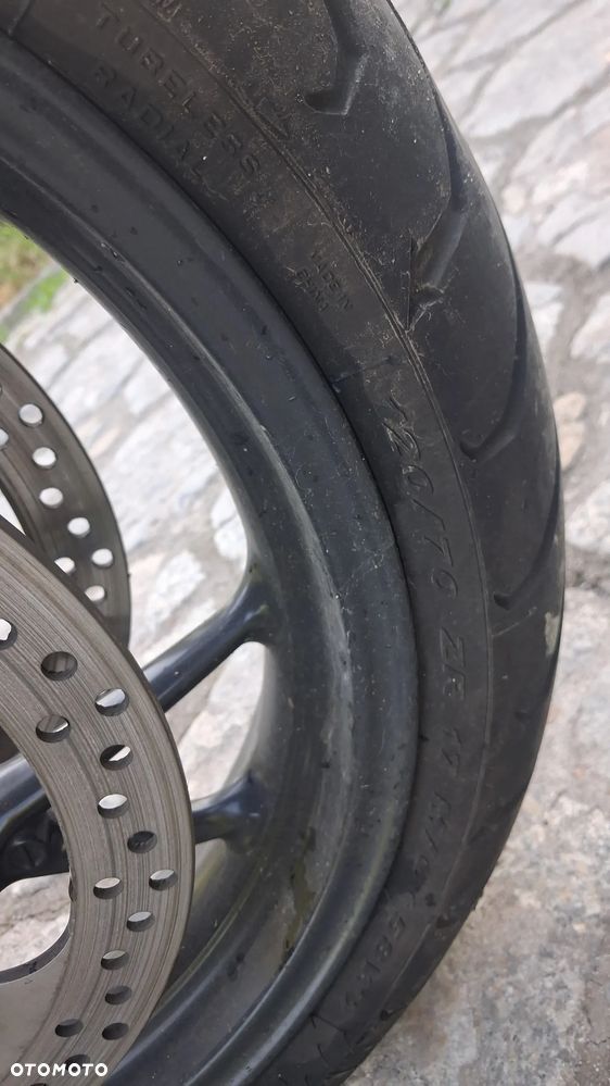Na części Motocykl BMW K 1200 R Sport (0585,0595) silnik 1.2 16v 163 KM opona felga owiewka obudowa kanapa lusterko lampa Przełącznik Włącznik Sterownik Przewody Wiązka Instalacja Moduł Komputer Czujnik Listwa Pompa ABS Alternator Wtryski Rozrusznik Klimatyzacji Paliwa Wspomagania Kolektor Zawieszenie lagi Amortyzator Wydech Tłumik Zacisk hamulcowy chłodnica wentylator błotnik bak wspornik szybka owiewka ogon felga - 16