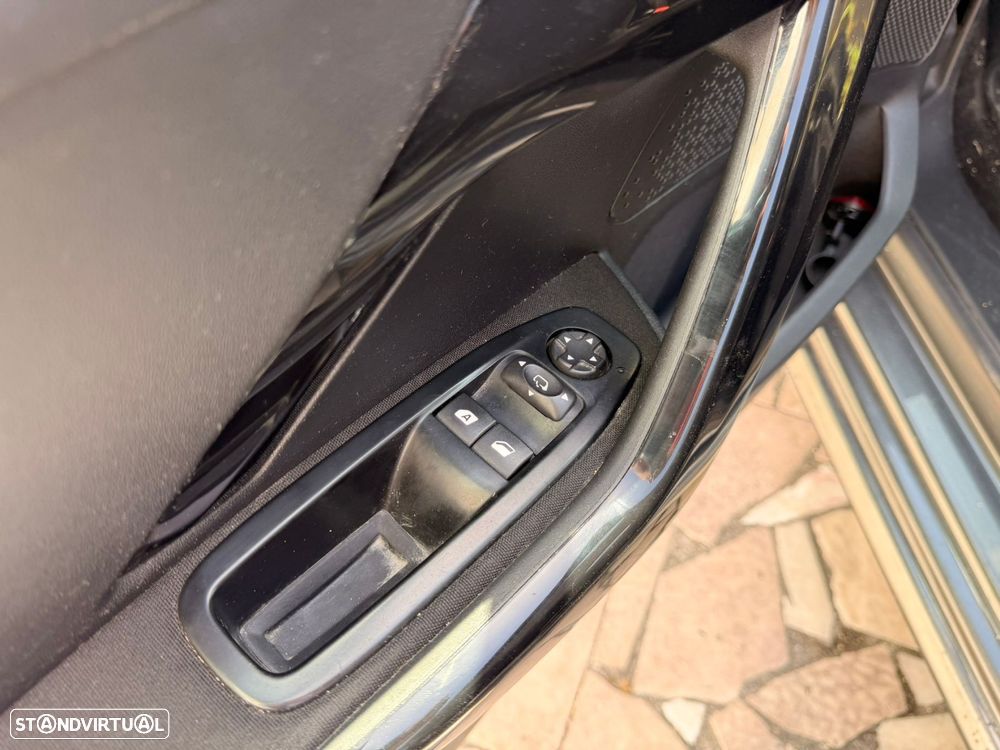 Peugeot 208 1.2 PureTech Allure - 13