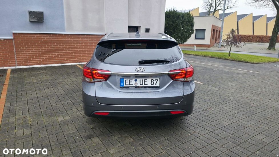 Hyundai i40 Kombi blue 1.7 CRDi Premium - 4