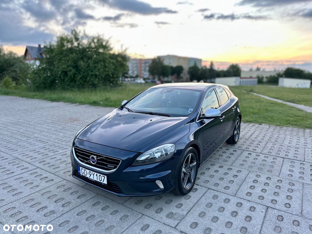 Volvo V40 D3 Geartronic R Design - 1